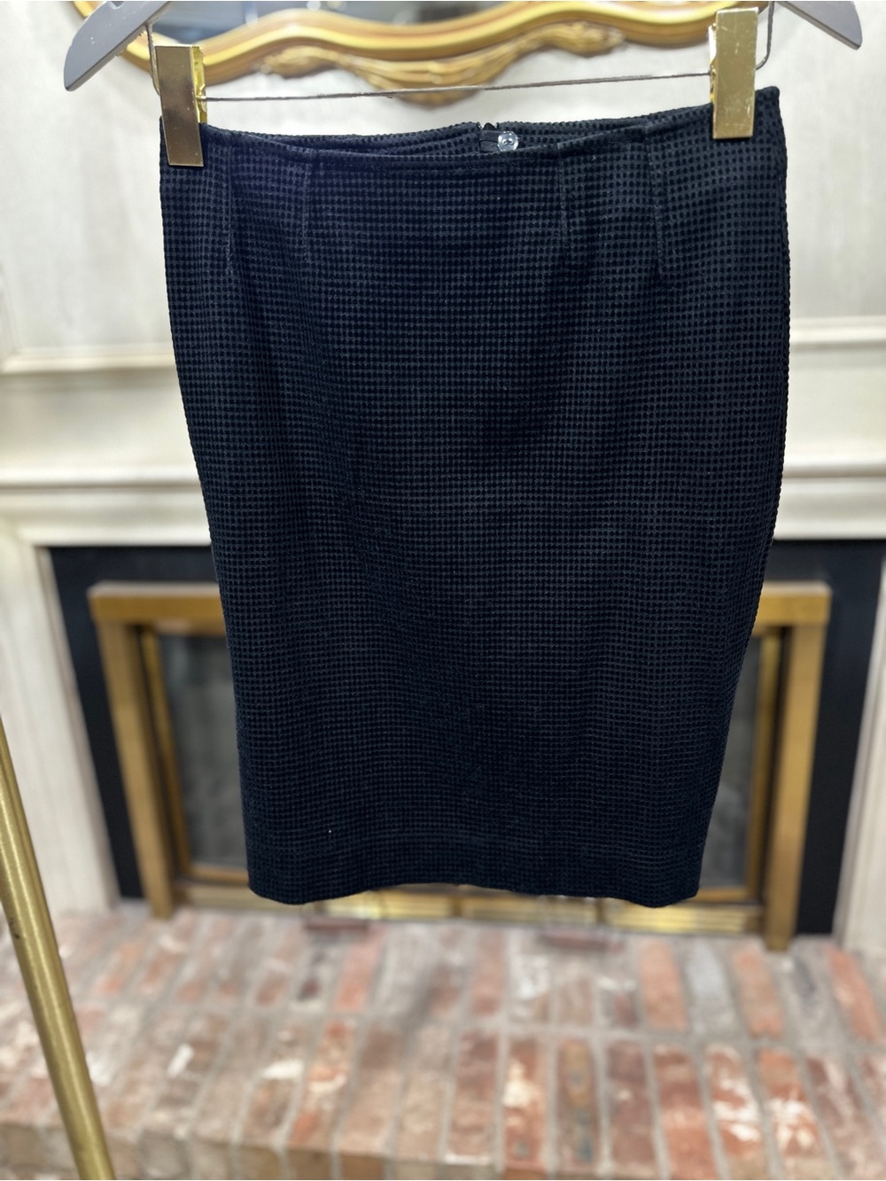 Akris Punto Black Textured Pencil Skirt 4 Quiet Luxury Office Siren Waffle Knit
